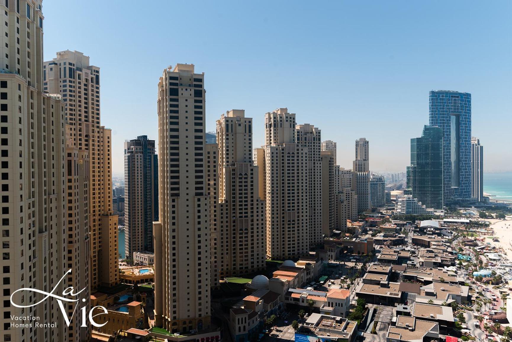 La Vie, Jbr *